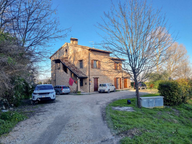 Immagine 19 di Casa indipendente in vendita  in località Castelcavallino a Urbino