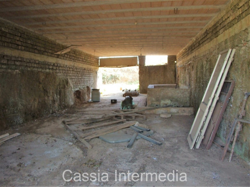 Immagine 9 di Rustico / casale in vendita  in Via del  Cerro 102 a Nepi