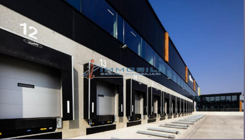 Immagine 10 di Magazzino in affitto  in VIA VIALBA a Novate Milanese