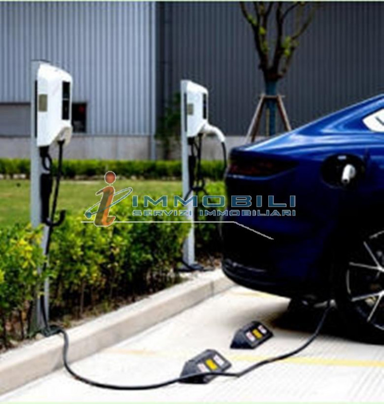 Immagine 18 di Magazzino in affitto  in VIA VIALBA a Novate Milanese