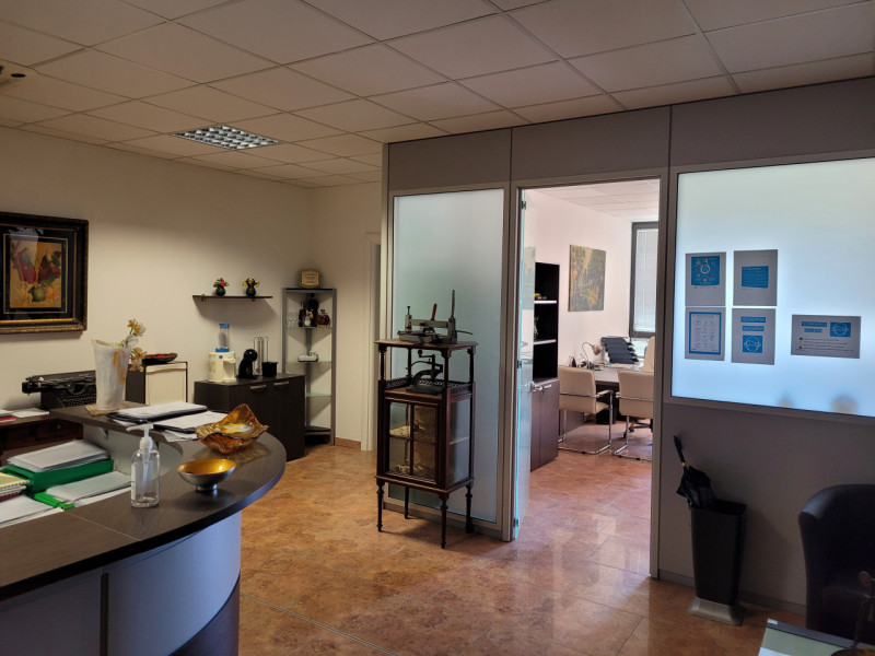 Immagine 2 di Ufficio in vendita  a Fiorano Modenese