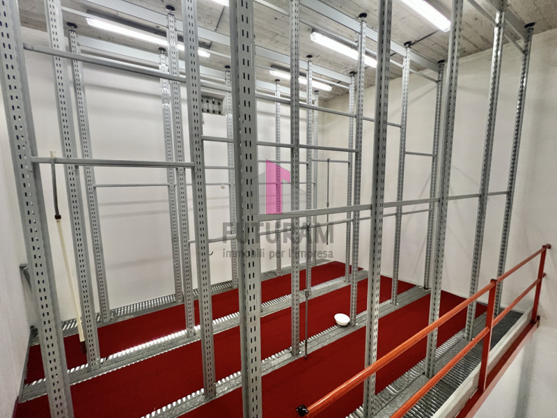 Immagine 22 di Capannone industriale in affitto  in Via Dante a Torri Di Quartesolo