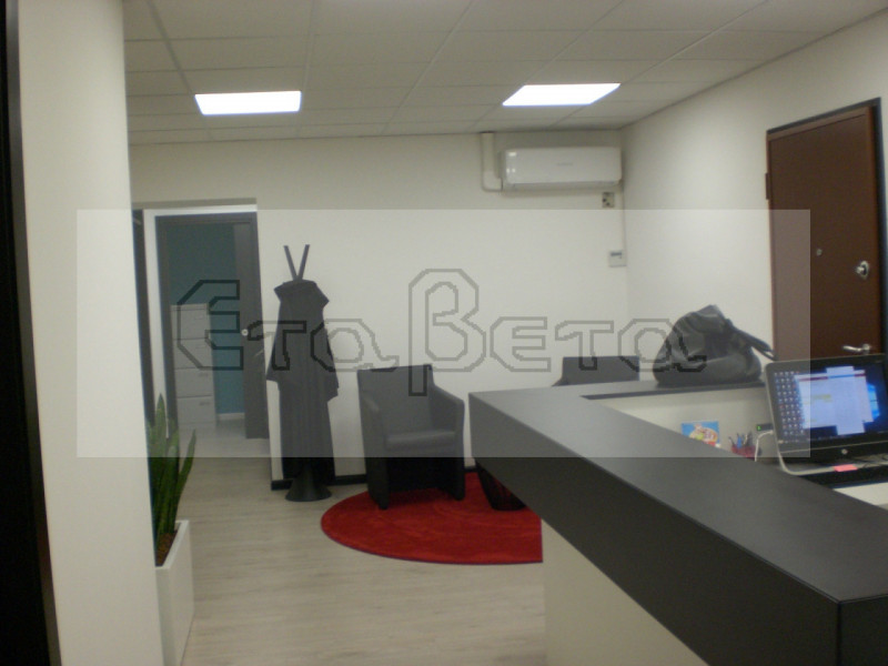 Immagine 3 di Ufficio in affitto  in Porta Contarine a Padova