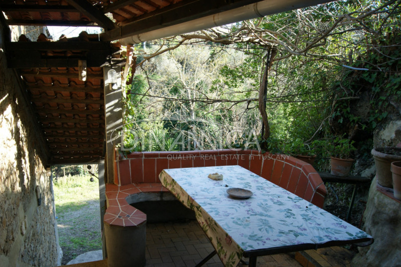 Immagine 14 di Rustico / casale in vendita  a Chianni