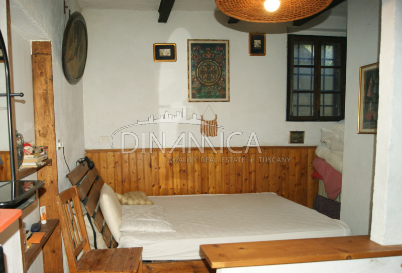 Immagine 23 di Rustico / casale in vendita  a Chianni