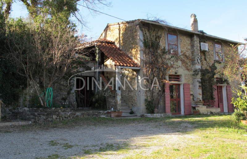 Immagine 33 di Rustico / casale in vendita  a Chianni