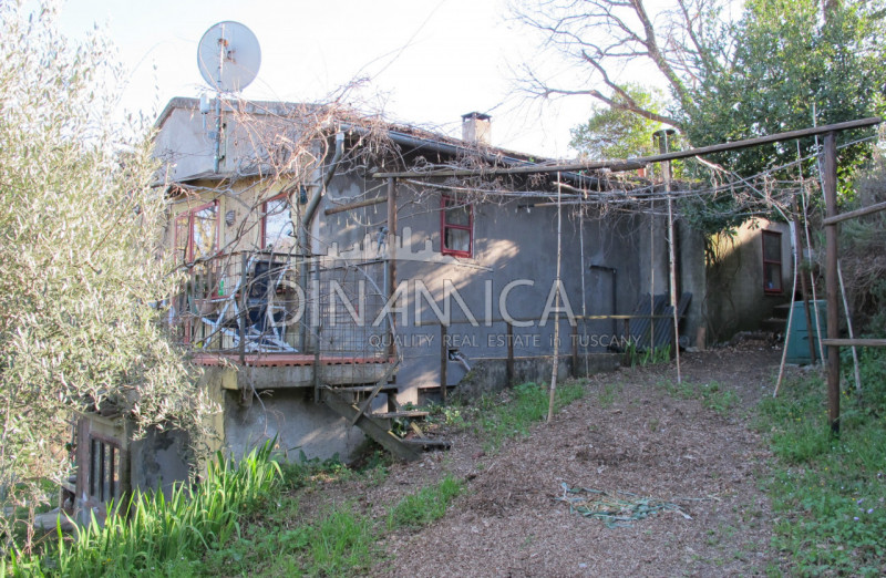 Immagine 35 di Rustico / casale in vendita  a Chianni