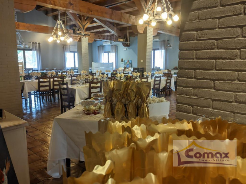 Immagine 4 di Attività commerciale in vendita  in Via Dei Colli a Vo