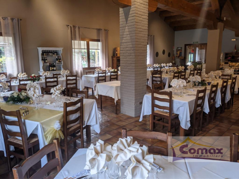 Immagine 6 di Attività commerciale in vendita  in Via Dei Colli a Vo