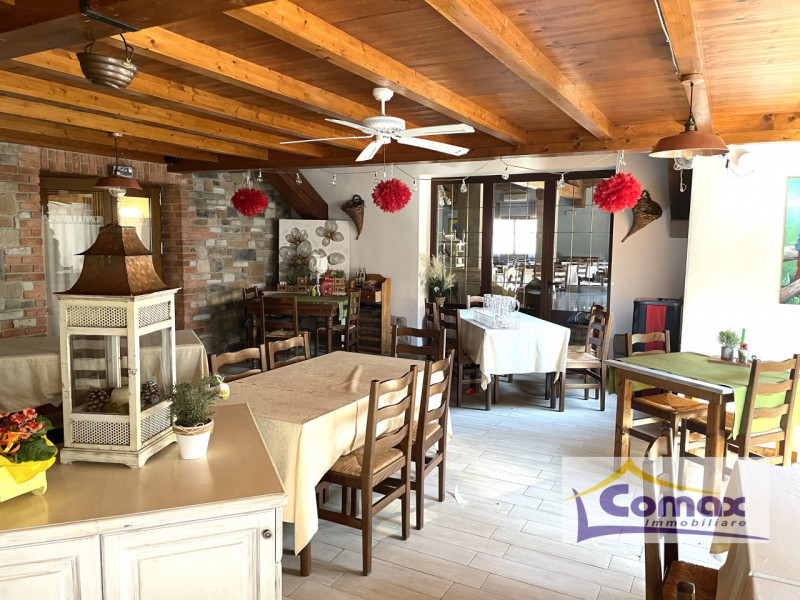 Immagine 13 di Attività commerciale in vendita  in Via Dei Colli a Vo