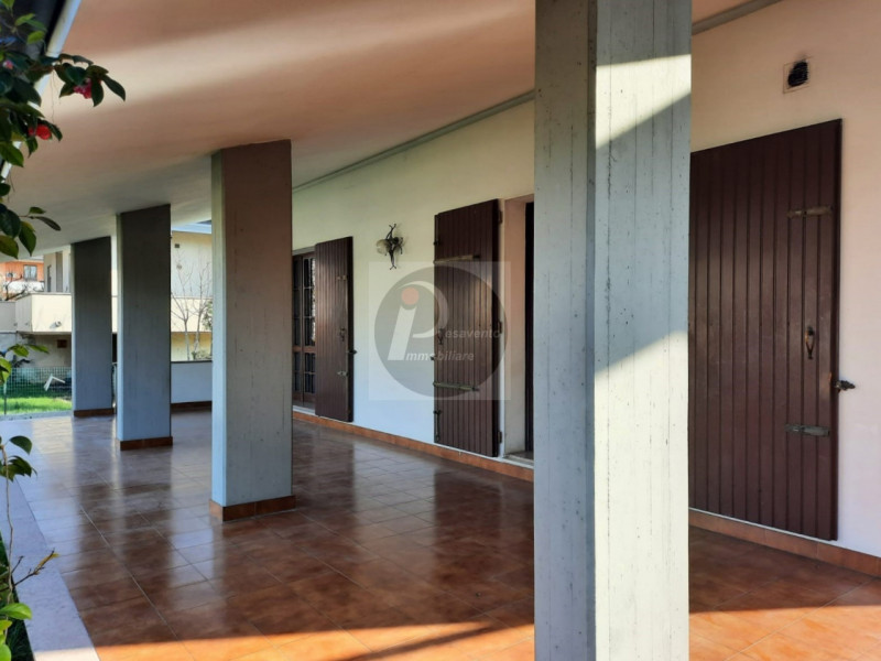 Immagine 4 di Casa indipendente in vendita  a Mestrino