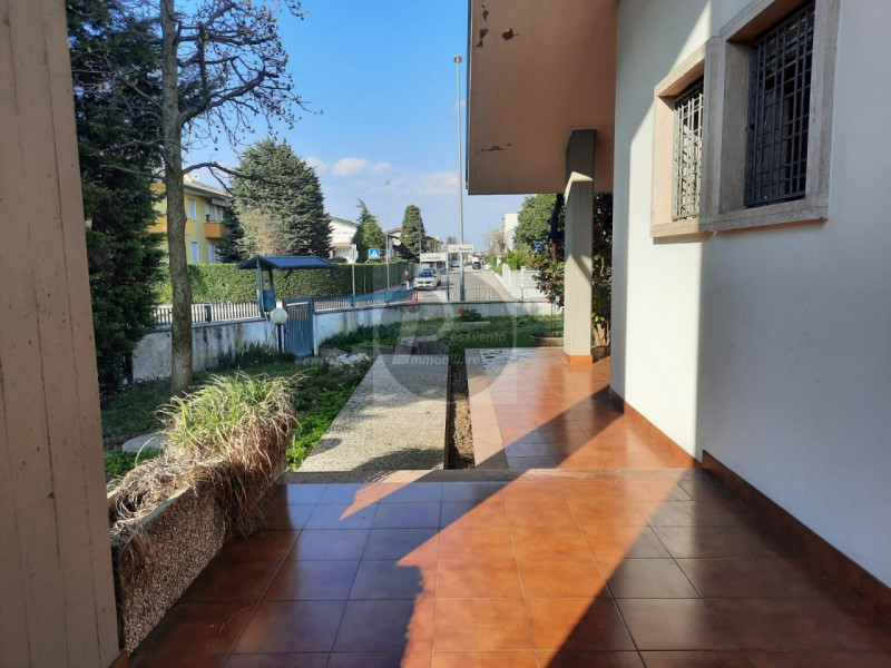 Immagine 6 di Casa indipendente in vendita  a Mestrino