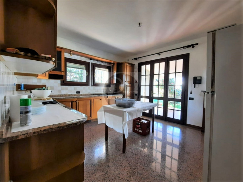 Immagine 11 di Casa indipendente in vendita  a Mestrino