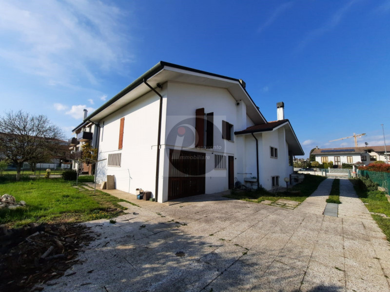 Immagine 24 di Casa indipendente in vendita  a Mestrino