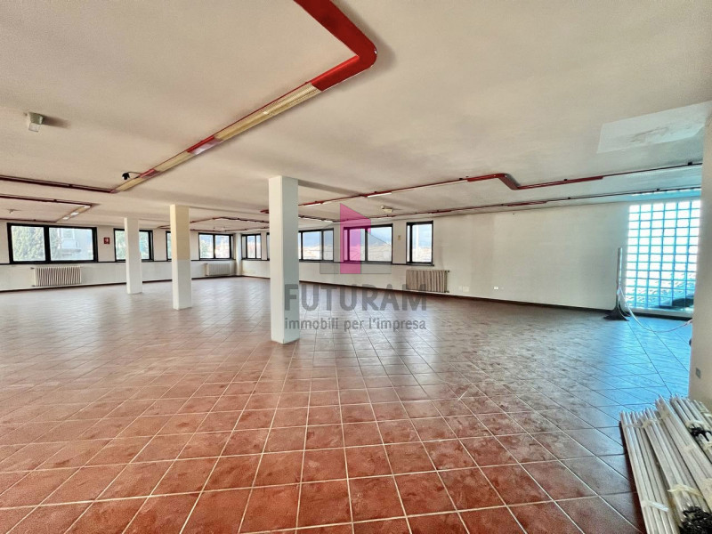 Immagine 3 di Ufficio in affitto  in Via Passarin, 6 a Bassano Del Grappa