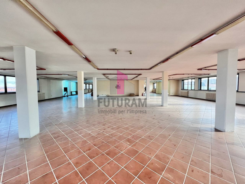 Immagine 11 di Ufficio in affitto  in Via Passarin, 6 a Bassano Del Grappa