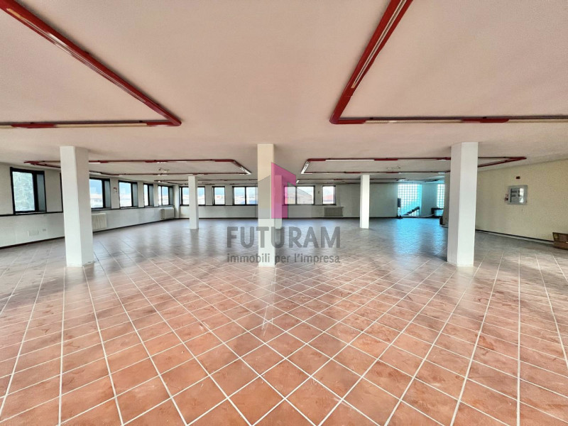 Immagine 15 di Ufficio in affitto  in Via Passarin, 6 a Bassano Del Grappa