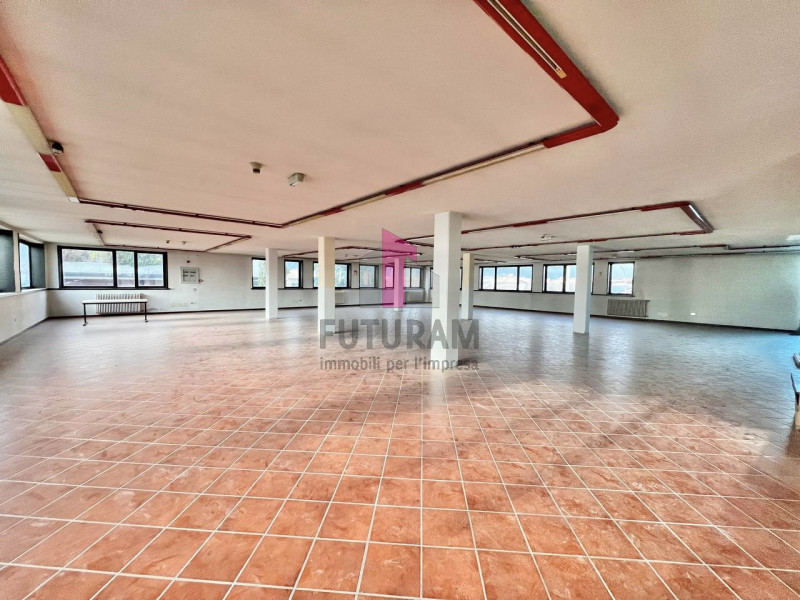 Immagine 17 di Ufficio in affitto  in Via Passarin, 6 a Bassano Del Grappa