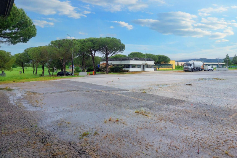 Immagine 6 di Capannone industriale in vendita  in Loc. Olmini, Via Santa Maria (SP 306), N. snc a Panicale