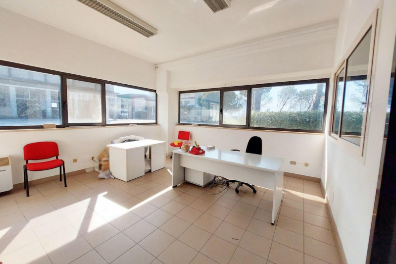 Immagine 9 di Capannone industriale in vendita  in Loc. Olmini, Via Santa Maria (SP 306), N. snc a Panicale