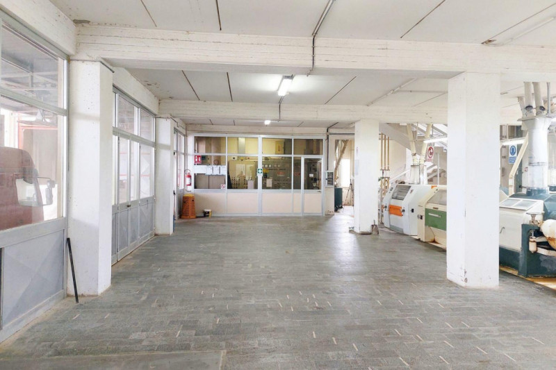 Immagine 15 di Capannone industriale in vendita  in Loc. Olmini, Via Santa Maria (SP 306), N. snc a Panicale