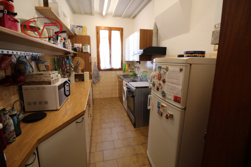 Immagine 6 di Palazzo in vendita  a San Giovanni Valdarno