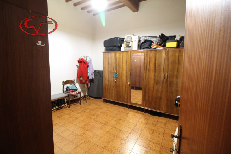 Immagine 14 di Palazzo in vendita  a San Giovanni Valdarno