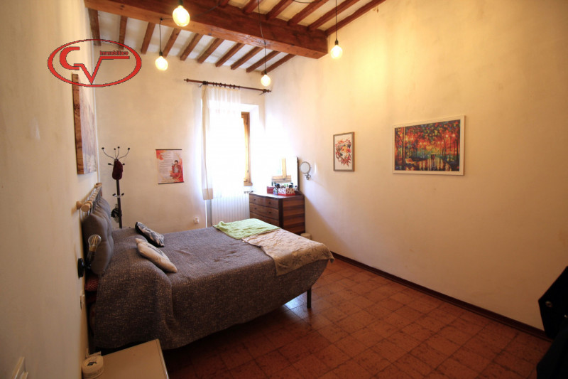 Immagine 21 di Palazzo in vendita  a San Giovanni Valdarno