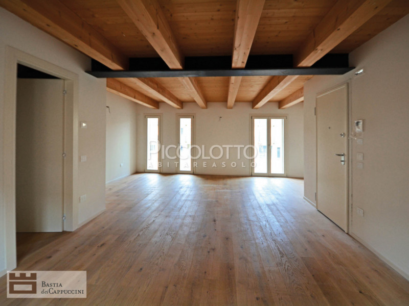 Immagine 3 di Appartamento in vendita  in Vicolo dei Cappuccini a Castelfranco Veneto