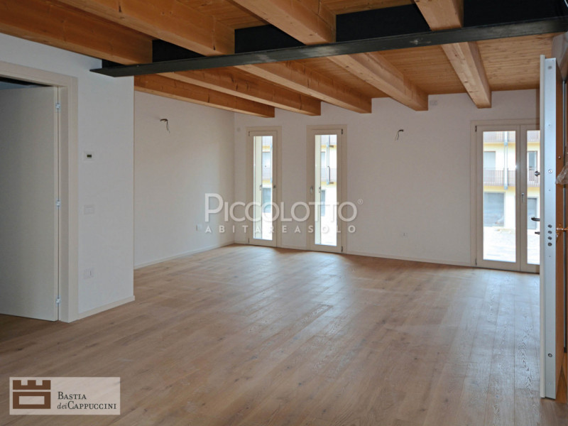 Immagine 4 di Appartamento in vendita  in Vicolo dei Cappuccini a Castelfranco Veneto