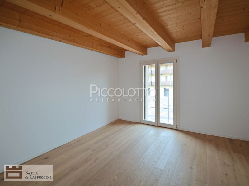 Immagine 9 di Appartamento in vendita  in Vicolo dei Cappuccini a Castelfranco Veneto