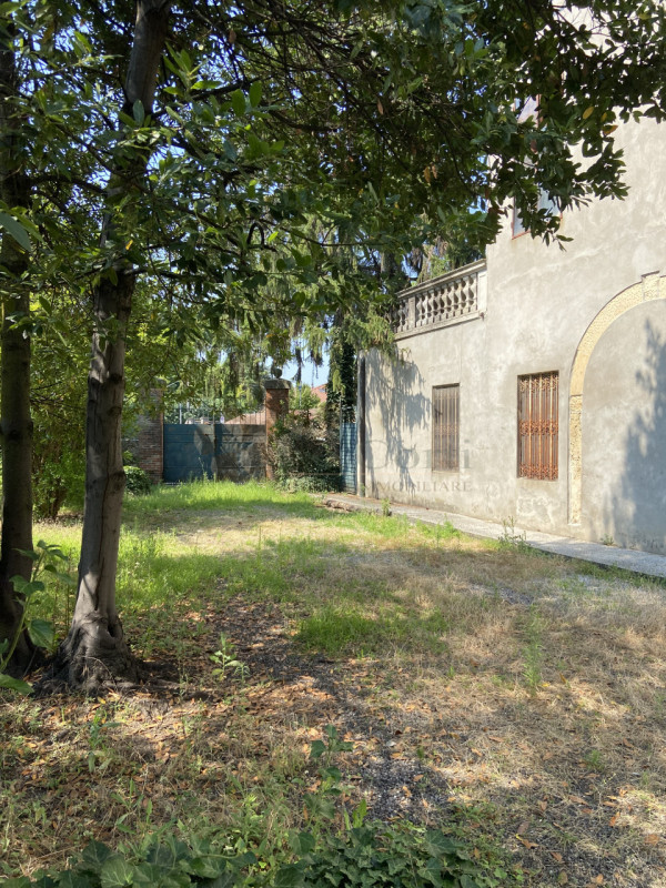 Immagine 3 di Casa indipendente in vendita  a Lonigo