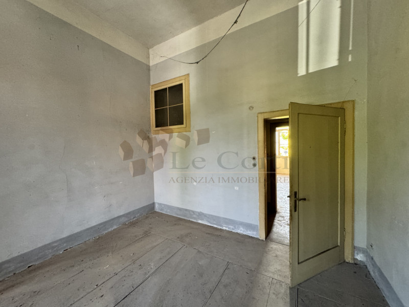 Immagine 17 di Casa indipendente in vendita  a Lonigo