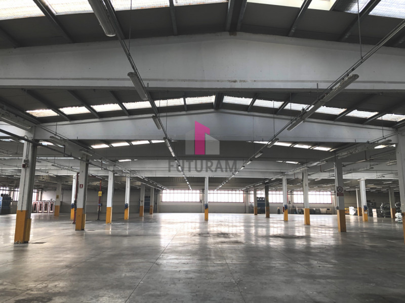Immagine 4 di Capannone industriale in affitto  in viale amendola a Rovigo