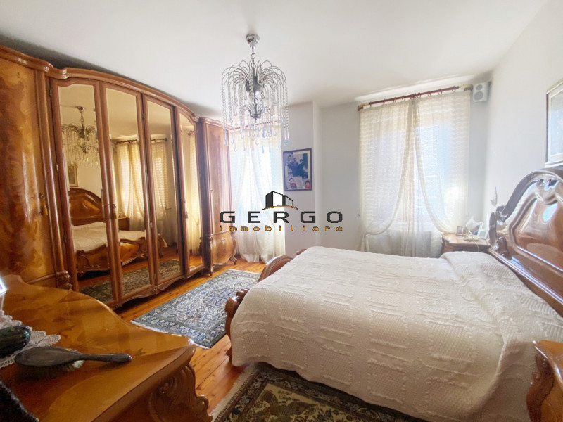 Immagine 28 di Villa in vendita  in Via Cornarotta a Treviso