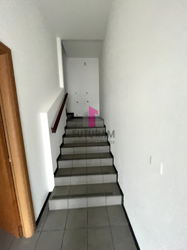 Immagine 20 di Ufficio in affitto  in statale del santo a Limena