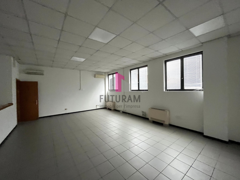 Immagine 24 di Ufficio in affitto  in statale del santo a Limena