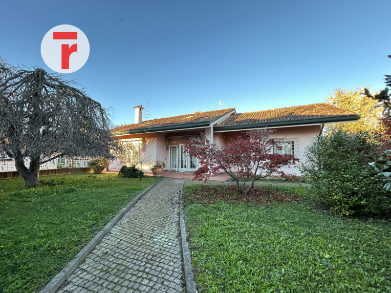 Immagine 2 di Casa bifamiliare in vendita  in Via Vittorio Veneto a Vigodarzere