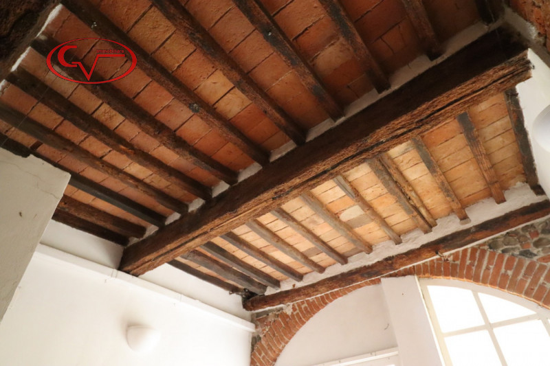 Immagine 8 di Negozio in vendita  in Via Roma a Montevarchi