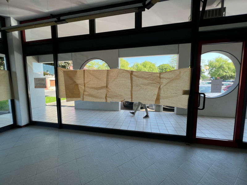 Immagine 4 di Negozio in affitto  in via della provvidenza 45 a Rubano