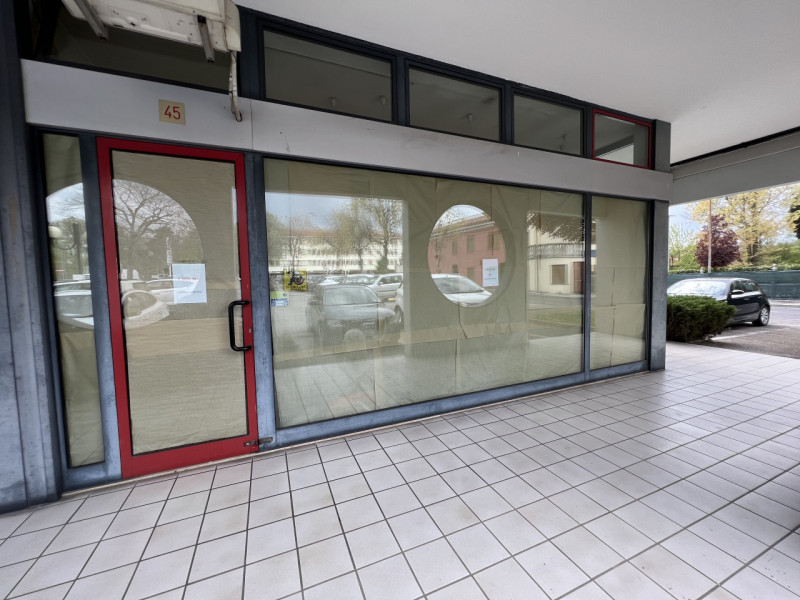 Immagine 6 di Negozio in affitto  in via della provvidenza 45 a Rubano