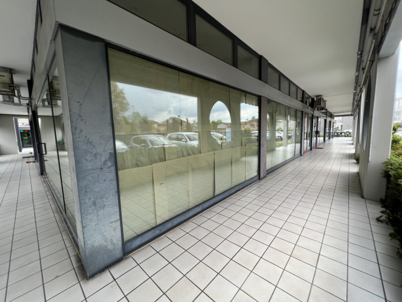 Immagine 7 di Negozio in affitto  in via della provvidenza 45 a Rubano