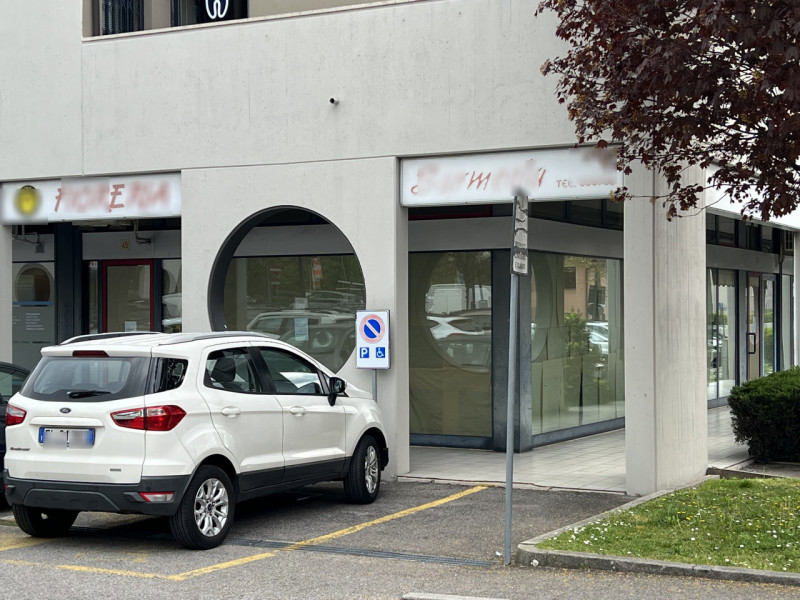 Immagine 10 di Negozio in affitto  in via della provvidenza 45 a Rubano