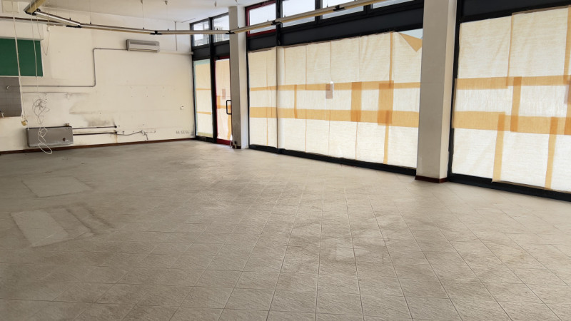Immagine 15 di Negozio in affitto  in via della provvidenza 45 a Rubano