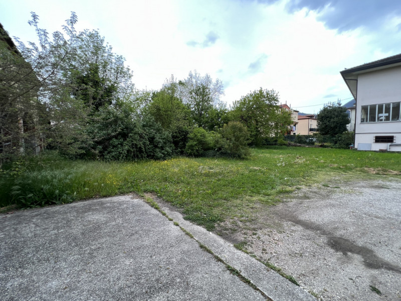 Immagine 10 di Rustico / casale in vendita  in via ponte tezze a Rovolon