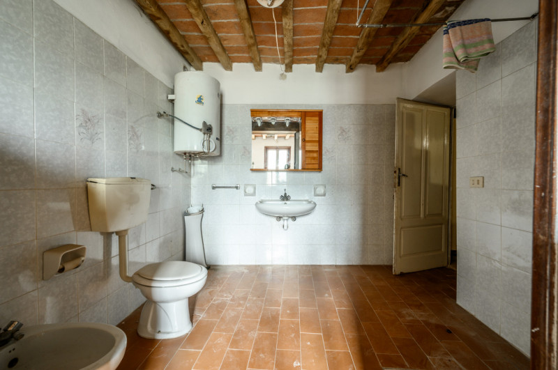 Immagine 23 di Rustico / casale in vendita  in ca Paolini a Medesano