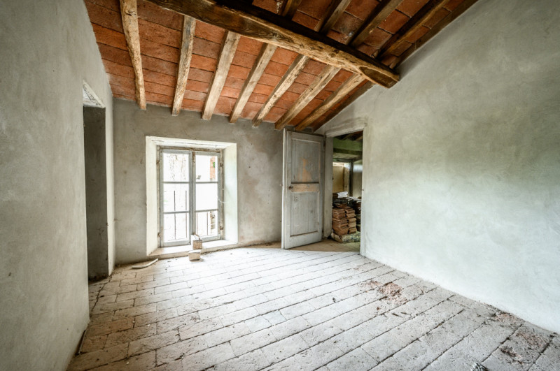 Immagine 51 di Rustico / casale in vendita  in ca Paolini a Medesano