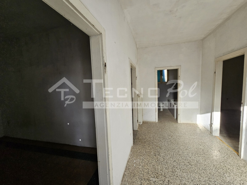 Immagine 4 di Rustico / casale in vendita  a Padova