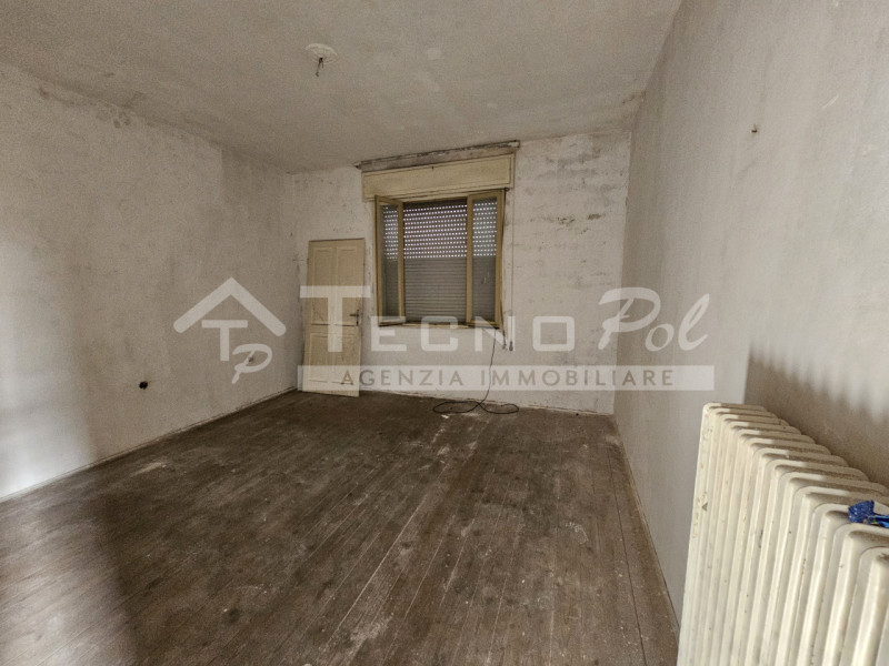 Immagine 5 di Rustico / casale in vendita  a Padova