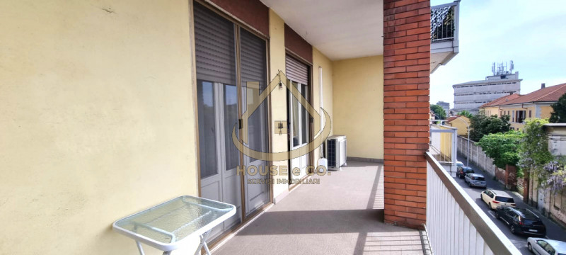 Immagine 4 di Appartamento in vendita  in Vigevano - Corso Genova 2 a Vigevano